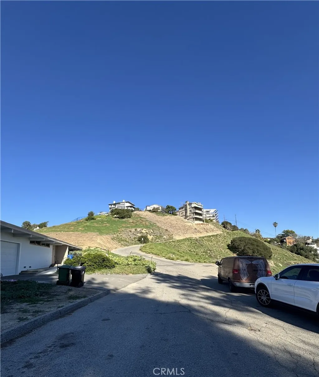 Additional image 4 of 3585 Glenalbyn Drive, Los Angeles, CA 90065