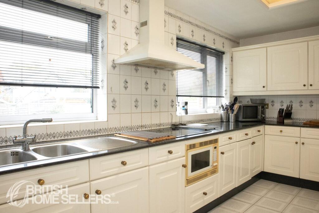 Additional image 2 of Hyburn Close, Bricket Wood, St. Albans, Hertfordshire, AL2