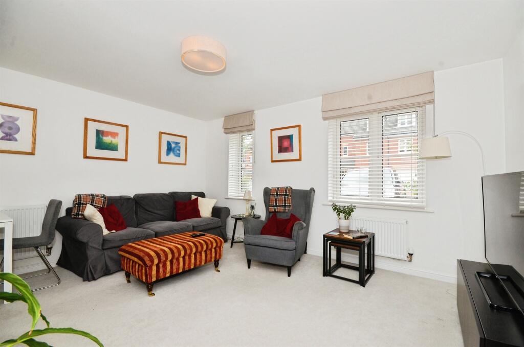 Additional image 2 of Neville Close, St. Albans