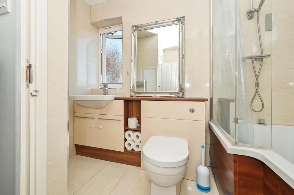 Additional image 7 of Maplefield, Park Street, St. Albans