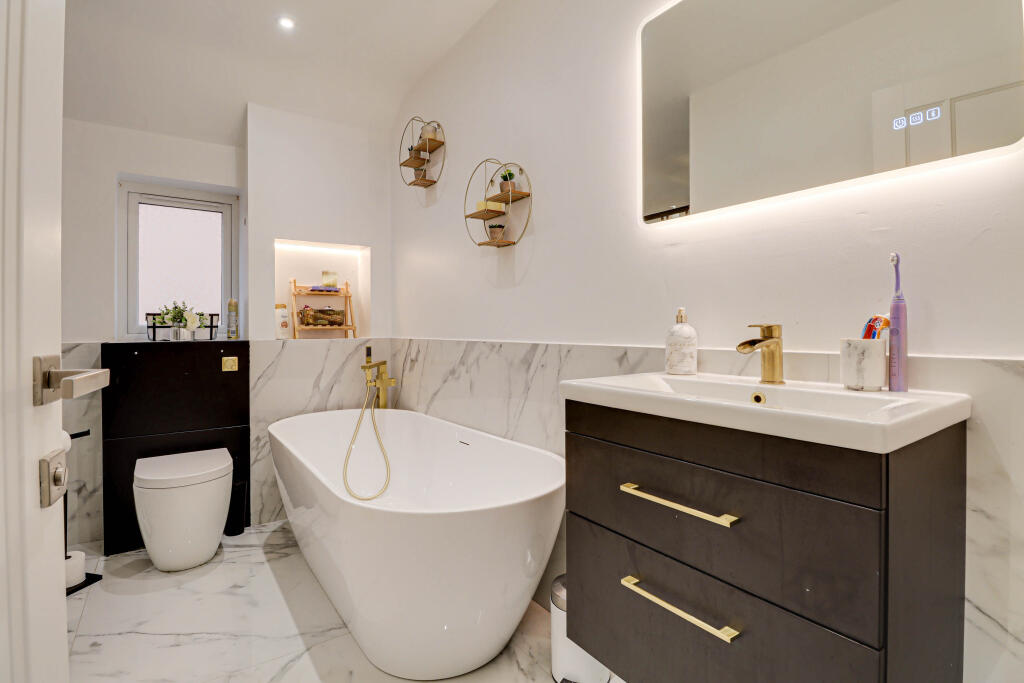 Additional image 17 of Luton Road, Harpenden, AL5