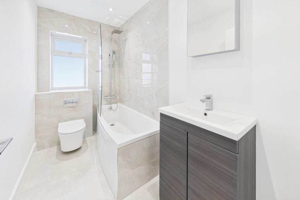 Additional image 16 of 73 Hardewick Place, St. Albans, AL2