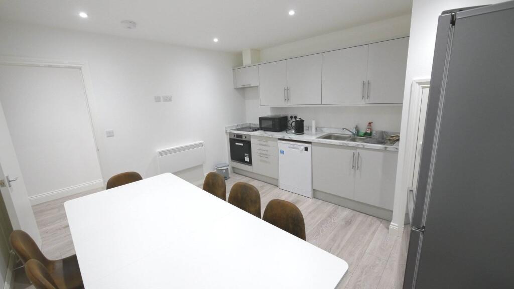 Additional image 9 of Town Centre, Hatfield