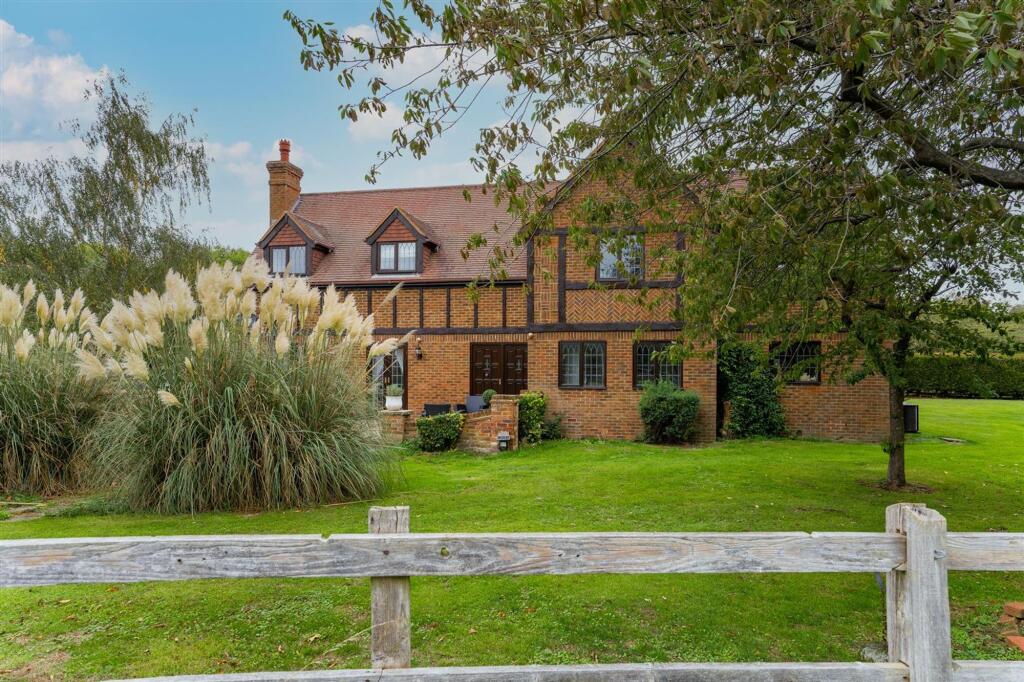 Additional image 23 of Old Parkbury Lane, Colney Street, AL2