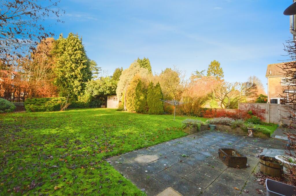 Additional image 10 of Long Buftlers, Harpenden