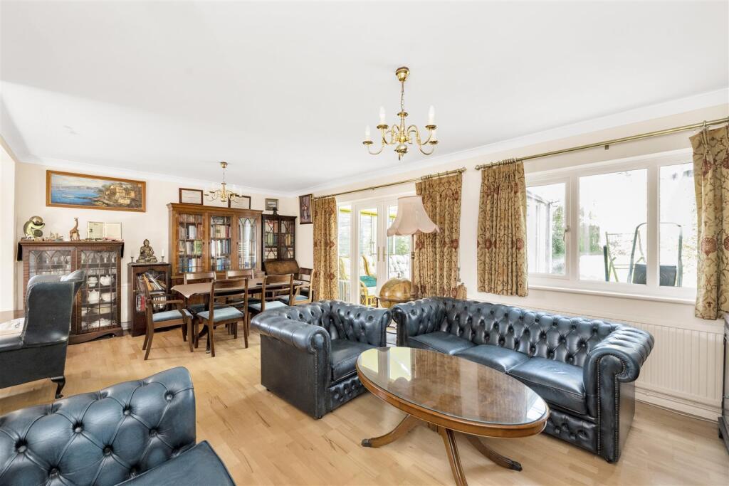 Additional image 4 of Aldwickbury Crescent, Harpenden