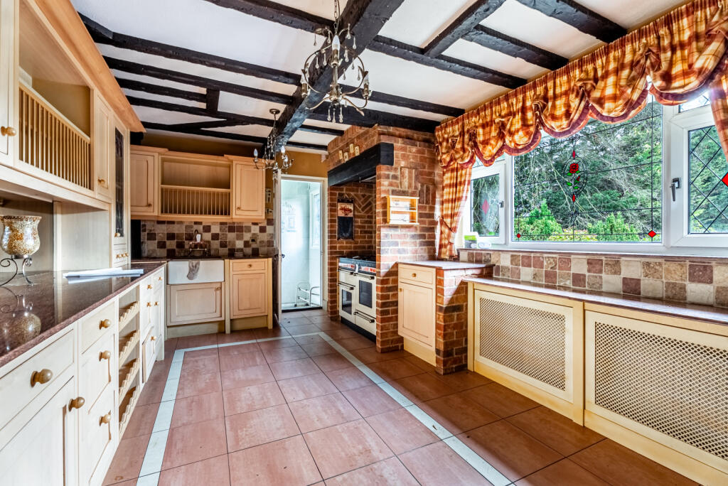 Additional image 23 of Delmer End Lane, Flamstead, St. Albans, Hertfordshire, AL3