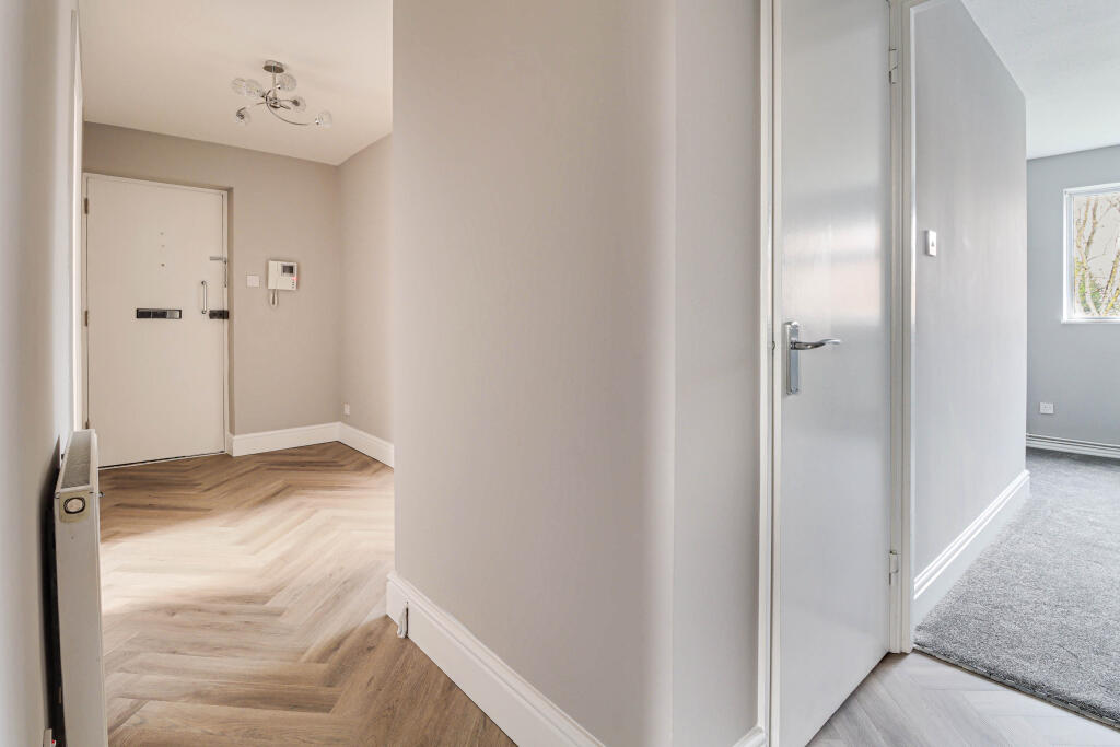 Additional image 9 of Aysgarth Close, Harpenden, AL5