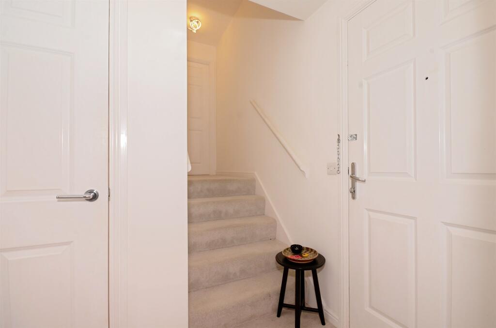 Additional image 12 of Neville Close, St. Albans