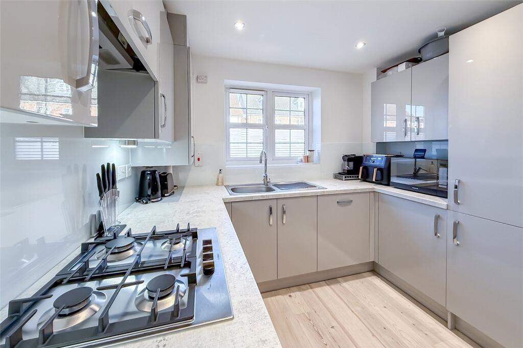 Additional image 13 of Baines Drive, Bricket Wood, St. Albans, Hertfordshire, AL2