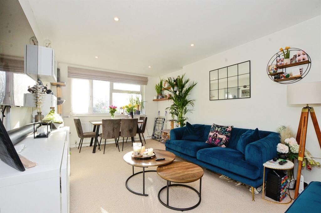 Additional image 5 of Gilpin Green, Harpenden