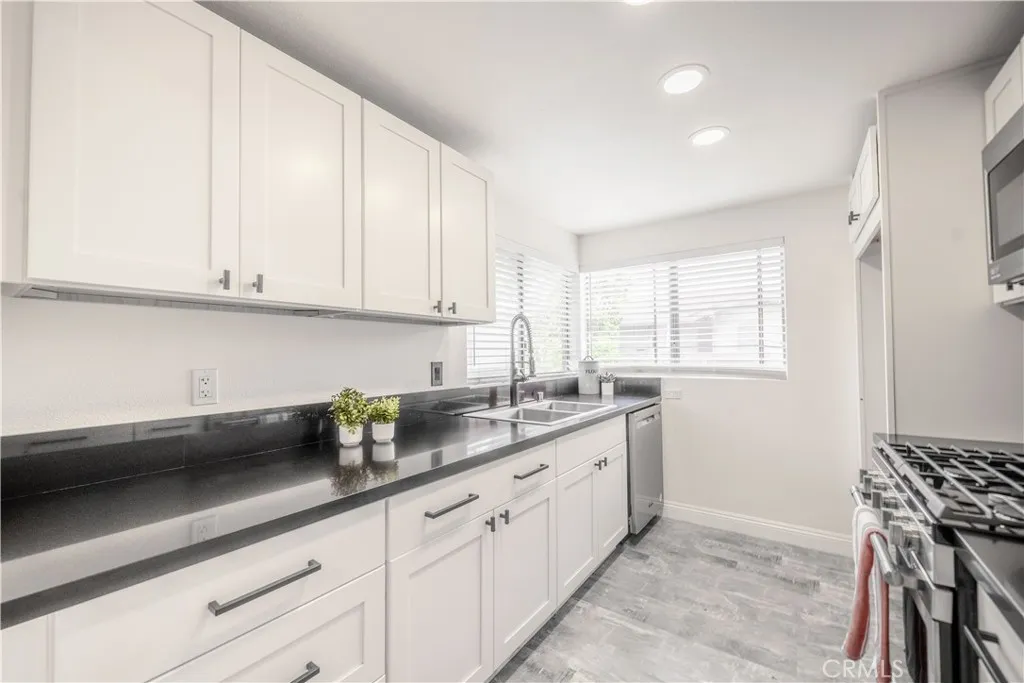 Additional image 9 of 46 Echo Run, Irvine, CA 92614