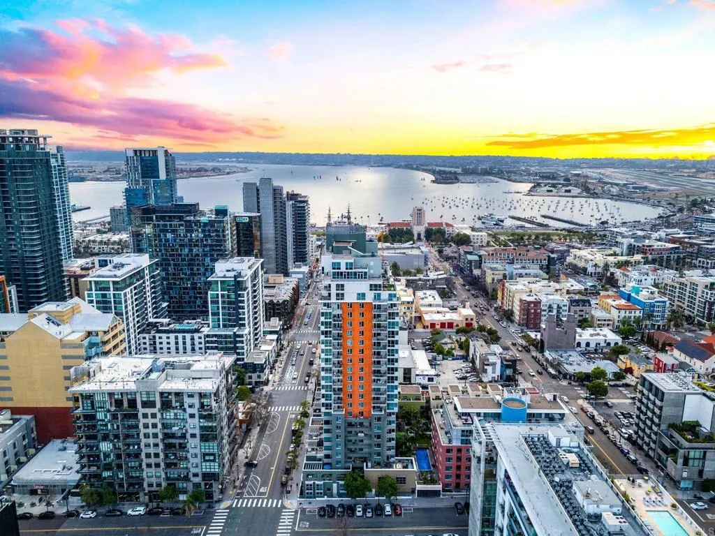 Additional image 51 of 300 W Beech Street Unit 1706, San Diego, CA 92101