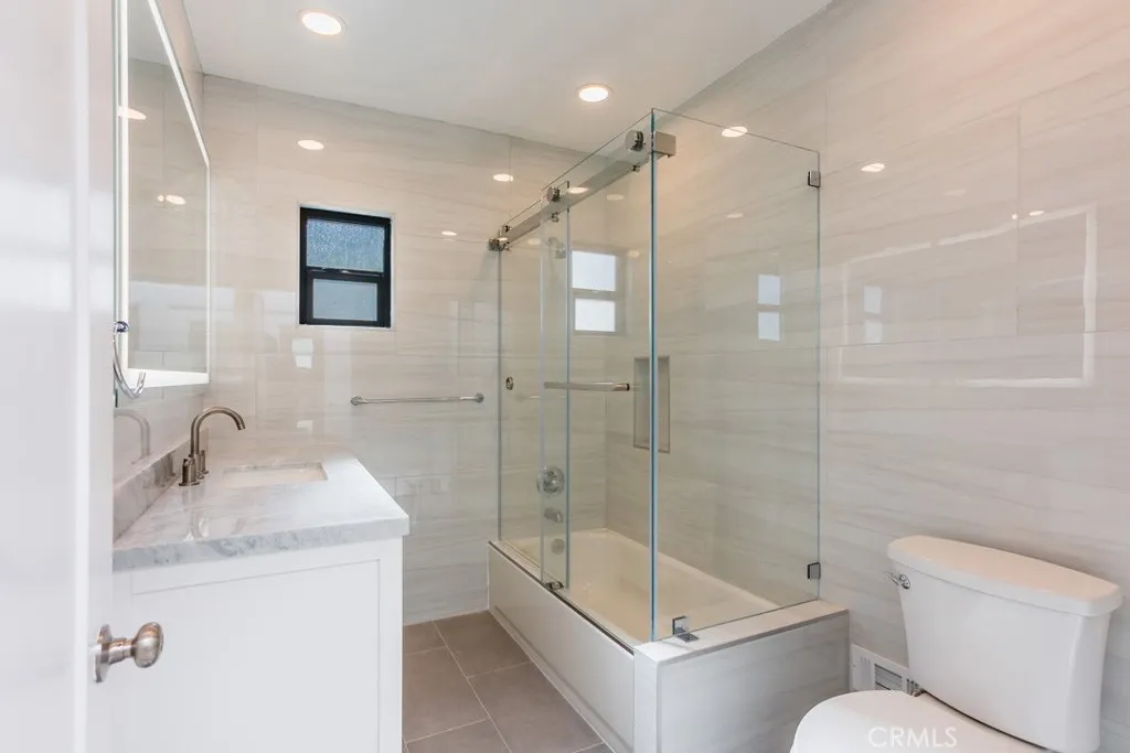 Additional image 30 of 128 S Harper Ave, Los Angeles, CA 90048