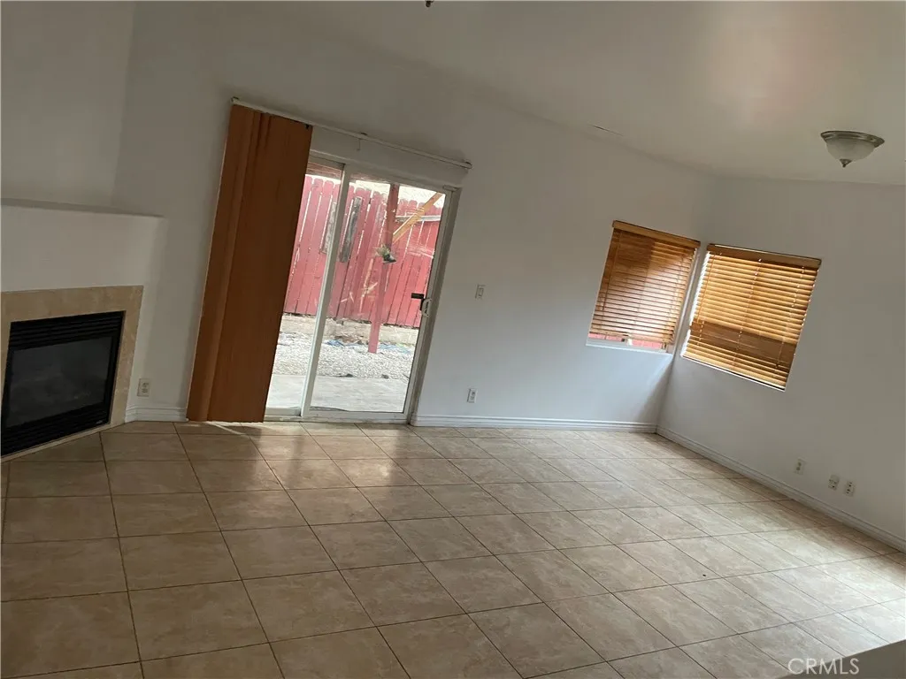 Additional image 17 of 8425 Burnet Avenue, North Hills, CA 91343