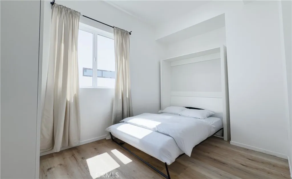 Additional image 9 of 121 S Coronado Unit 1/2, Los Angeles, CA 90057