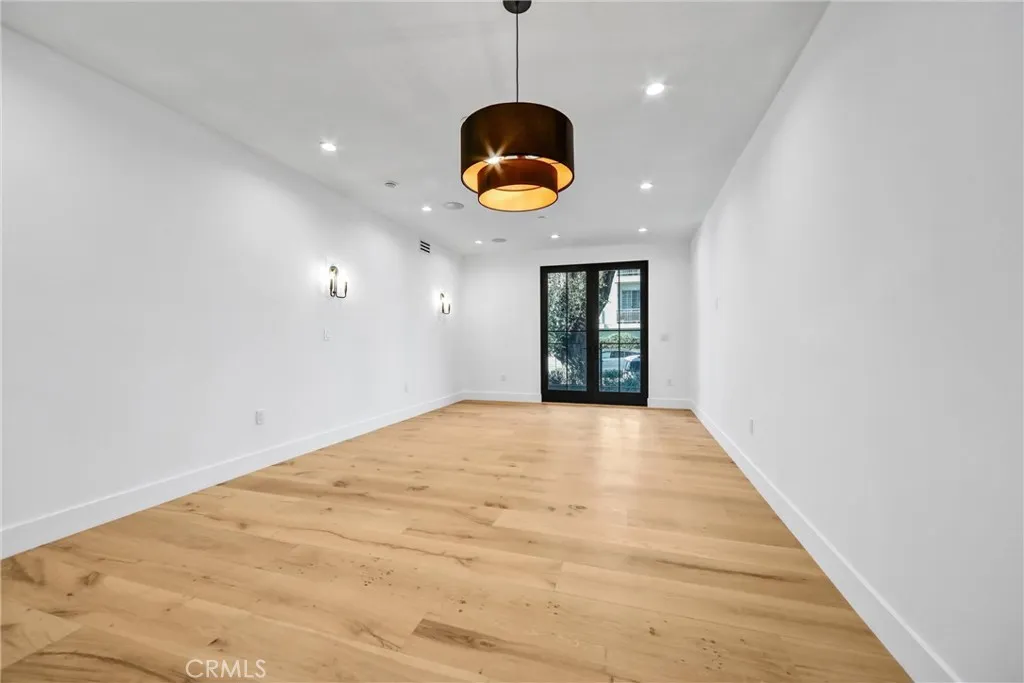 Additional image 60 of 10352 Riverside Drive Unit 102A, Toluca Lake, CA 91602