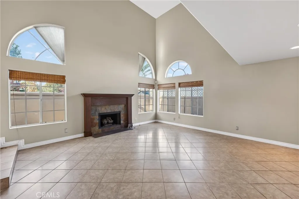 Additional image 9 of 152 Terraza Court, Costa Mesa, CA 92627