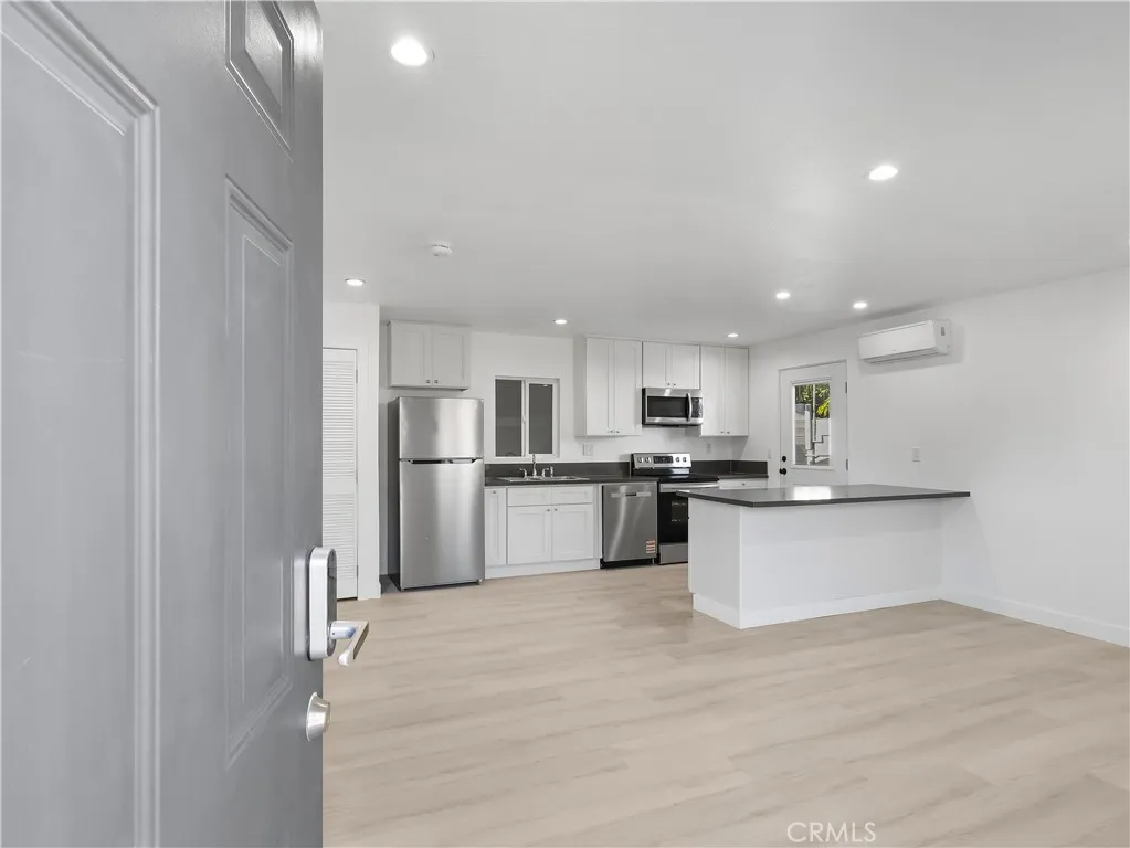 Additional image 39 of 8828 Chimineas Avenue, Northridge, CA 91325