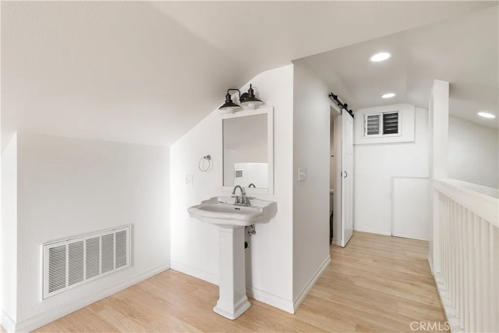 Additional image 137 of 2572 Harrison St, Riverside, CA 92503