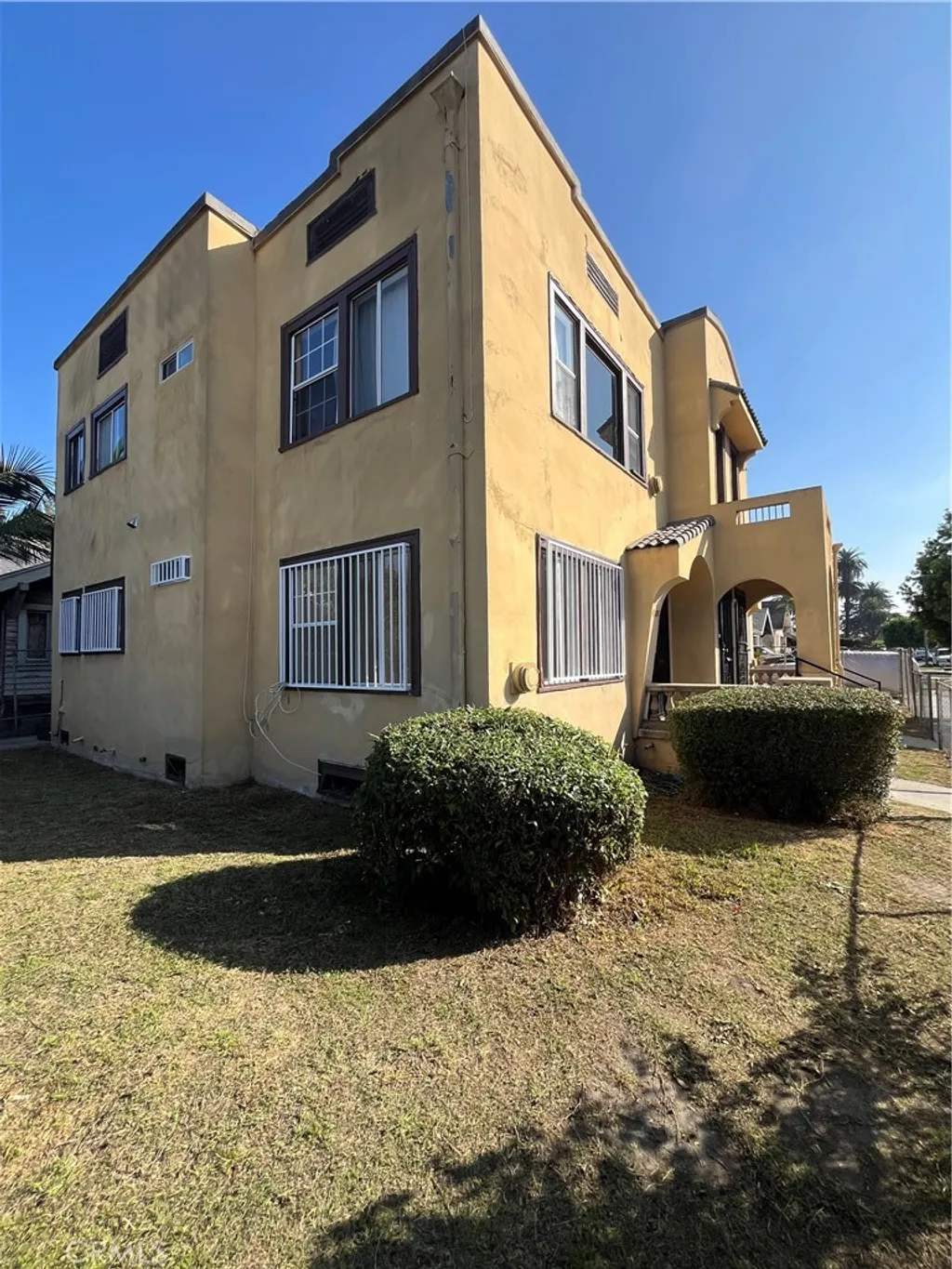 Additional image 3 of 1355 W 49th St, Los Angeles, CA 90037