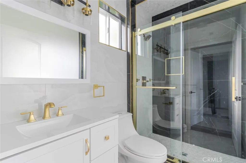 Additional image 13 of 17428 Roscoe Boulevard, Northridge, CA 91325