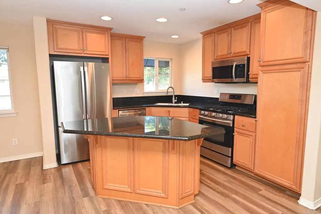 Additional image 4 of 4035 Bluff View Way, Carlsbad, CA 92008