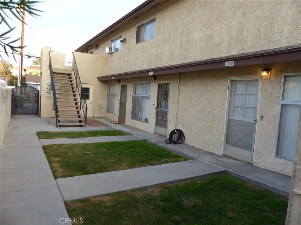 Additional image 2 of 10708 Walnut Street, Los Alamitos, CA 90720