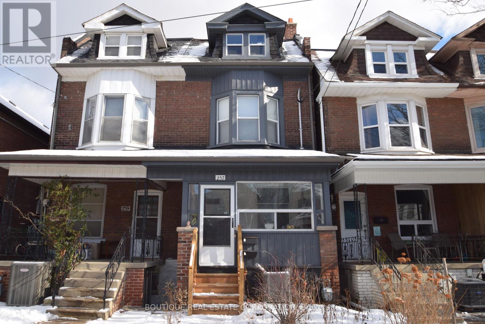 257 CONCORD AVENUE|Toronto (Palmerston-Little Italy), Ontario M6H2P4