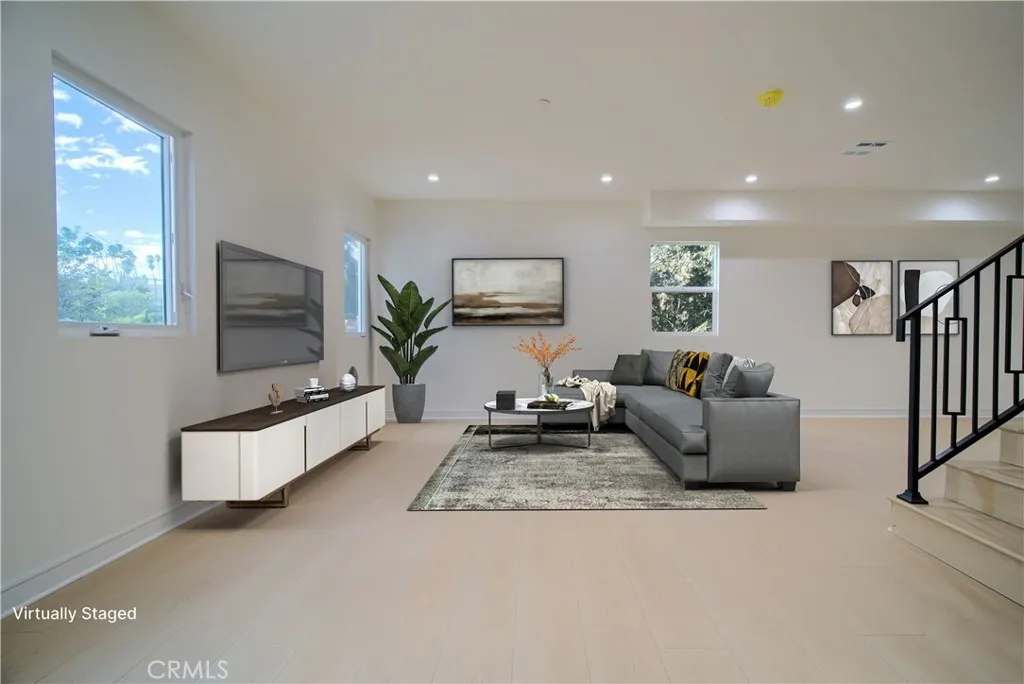 Additional image 3 of 257 S Ave 54 Ave, Los Angeles, CA 90042