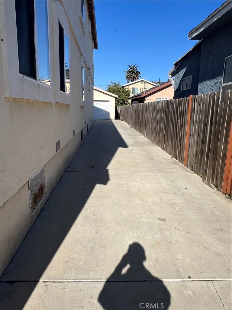 Additional image 39 of 1577 E 51st St, Los Angeles, CA 90011