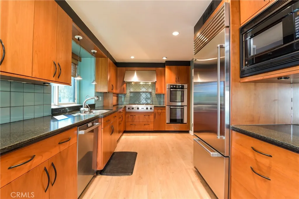 Additional image 22 of 1141 17th St Unit 5, Santa Monica, CA 90403