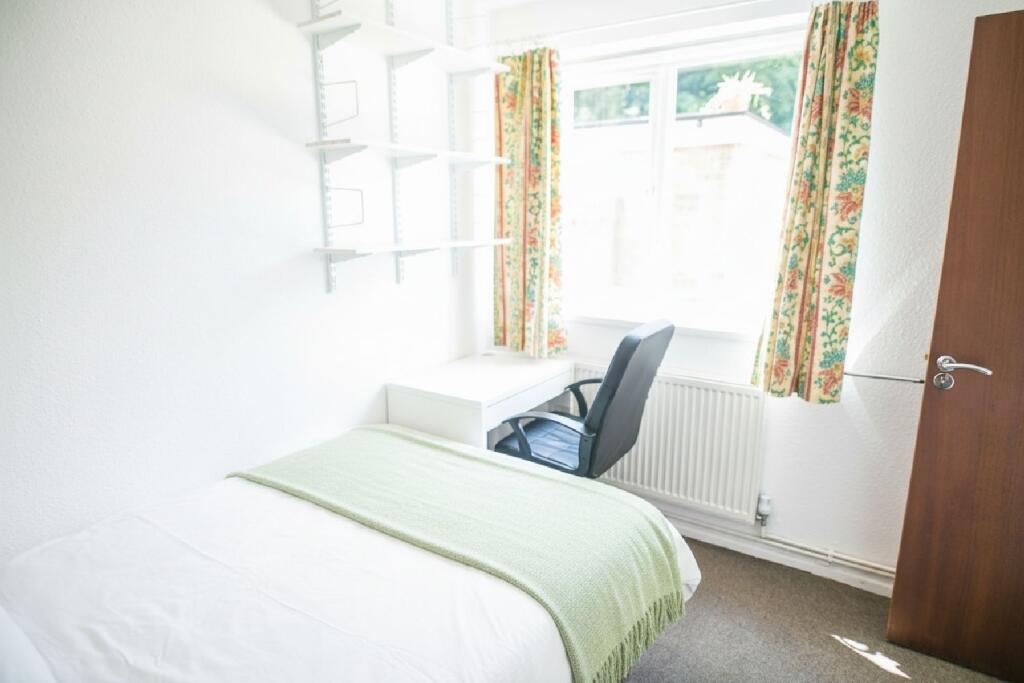 Additional image 6 of Poole Crescent (D), Harborne, Birmingham, West Midlands, B17