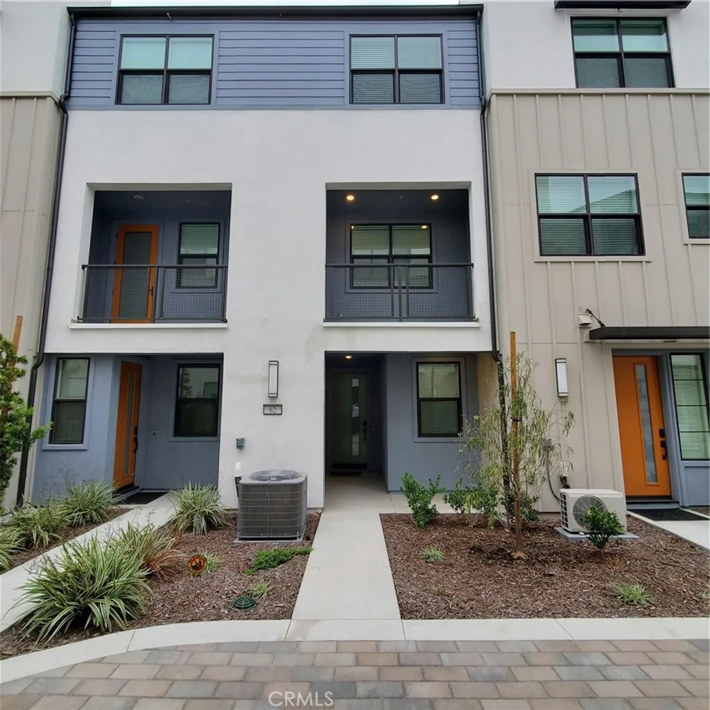 Additional image 2 of 944 N Divino Privado, Ontario, CA 91764