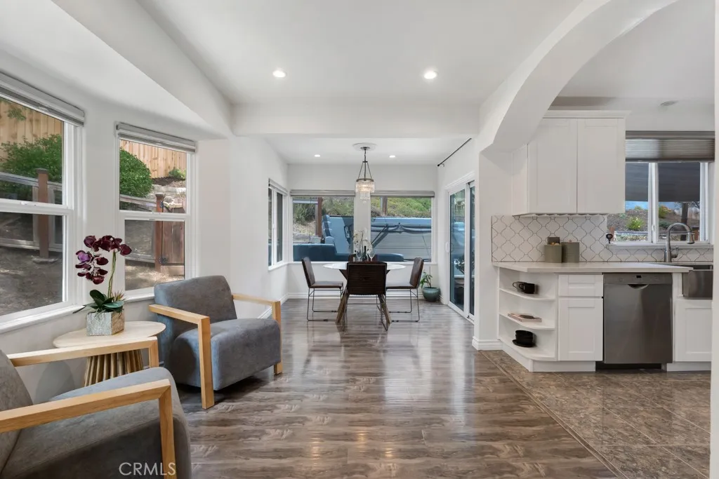 Additional image 32 of 19419 Oxnard Street, Tarzana, CA 91356