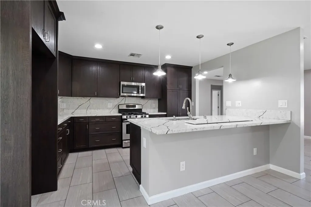 Additional image 39 of 20247 Kinzie Street, Chatsworth, CA 91311