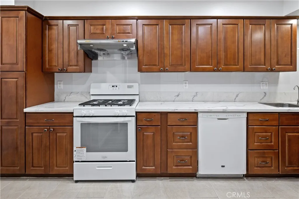 Additional image 11 of 24 Lancewood Way, Irvine, CA 92612