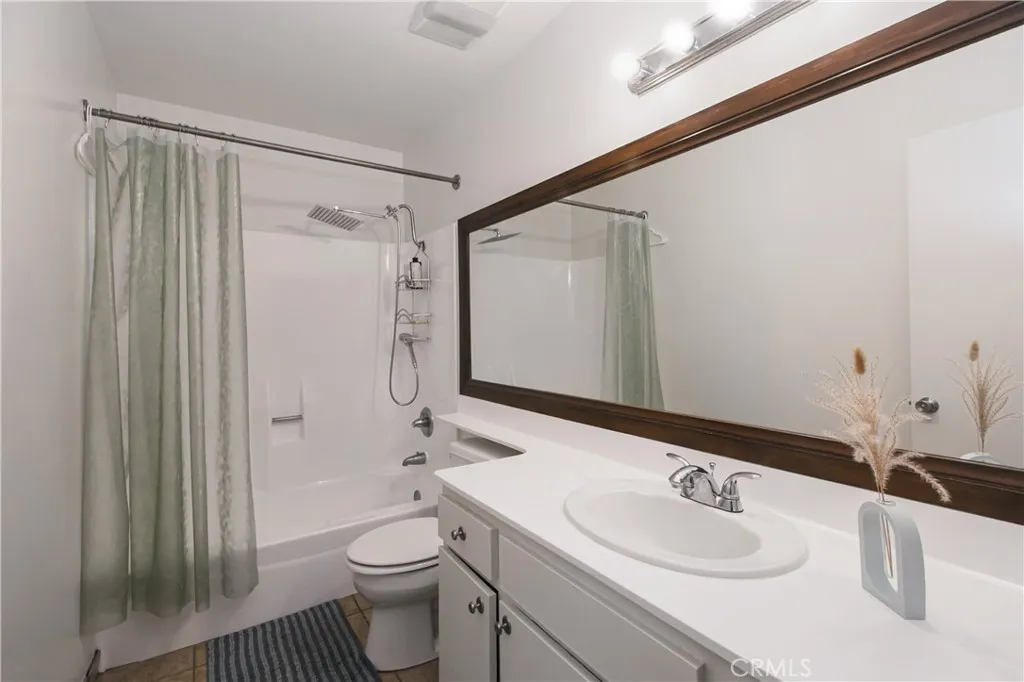 Additional image 12 of 19052 Hamlin Street Unit 3, Reseda, CA 91335