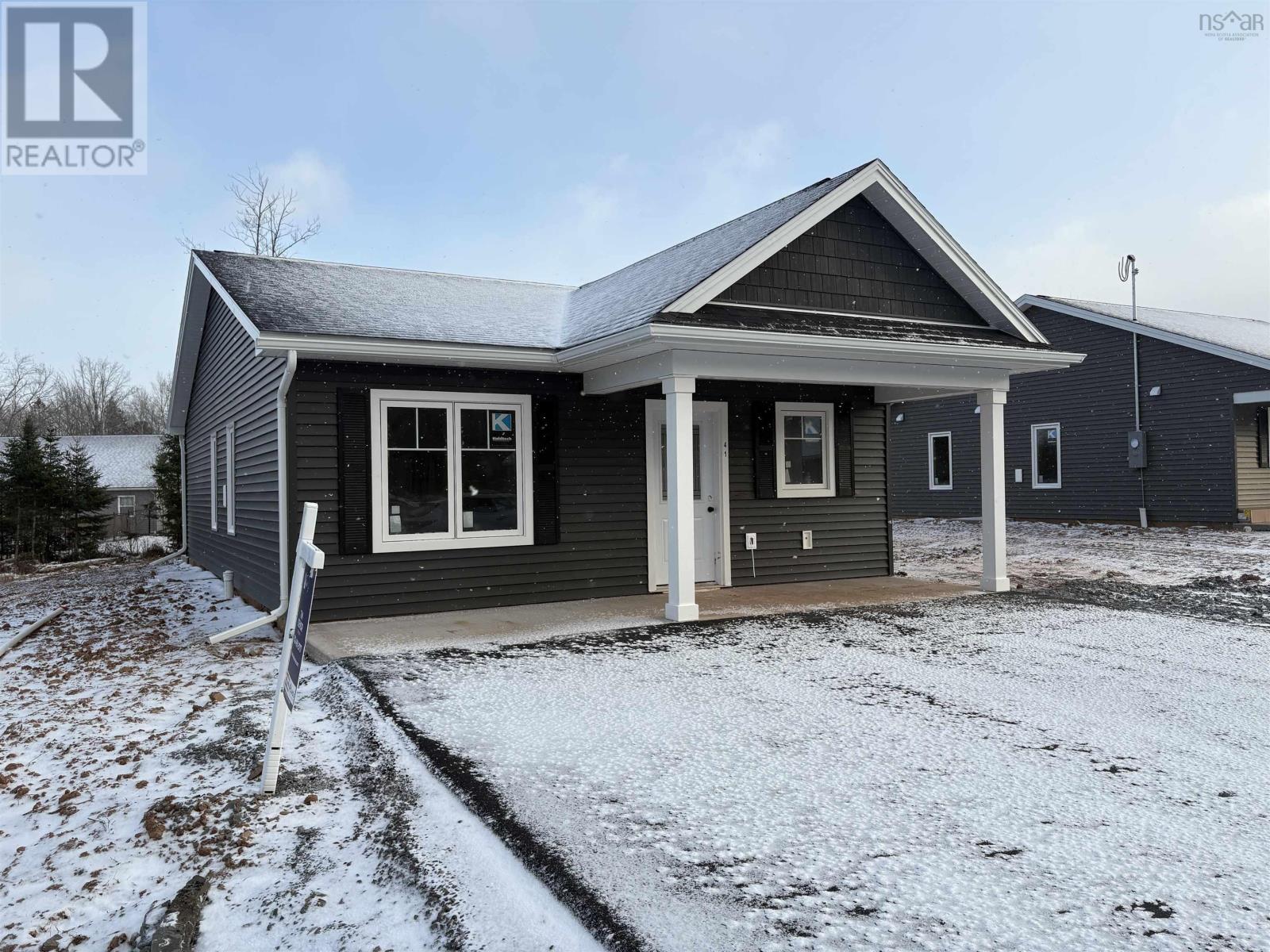 Property image for 41 Amelia Ave Avenue|Stewiacke, Nova Scotia B0N2J0