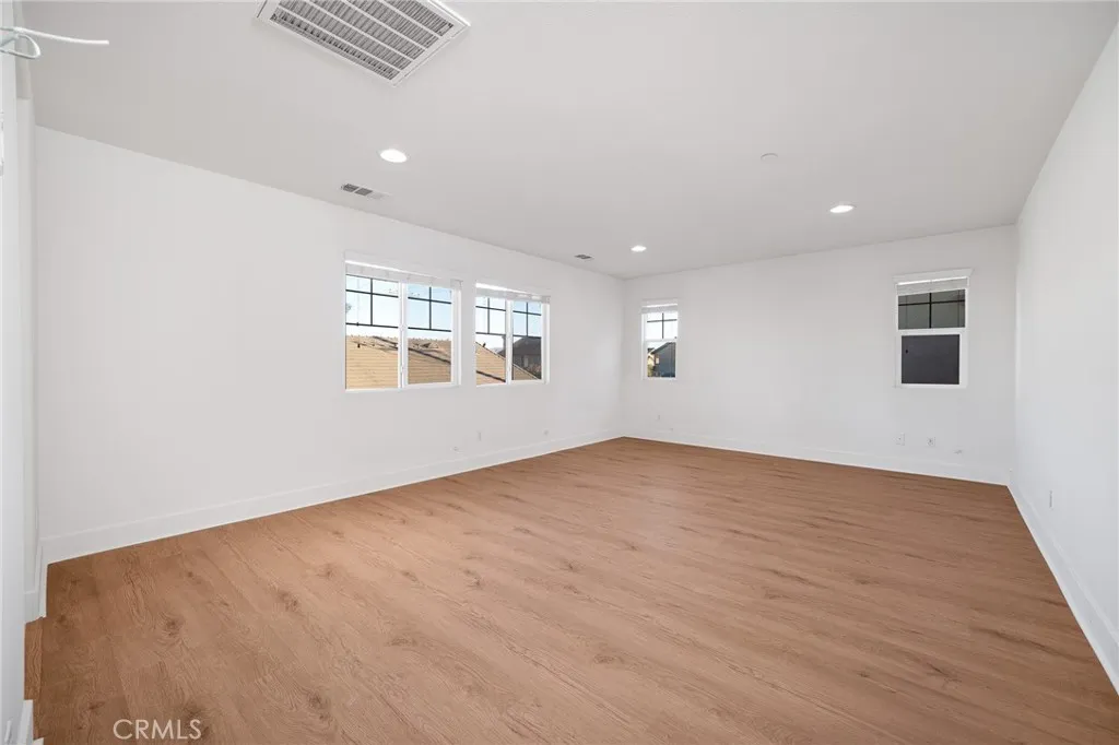 Additional image 13 of 7086 Stratus Street, Eastvale, CA 92880