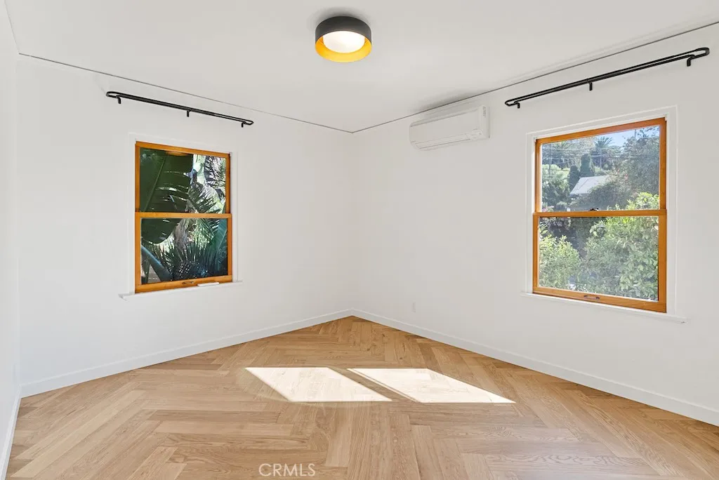 Additional image 60 of 2130 Apex, Los Angeles, CA 90039