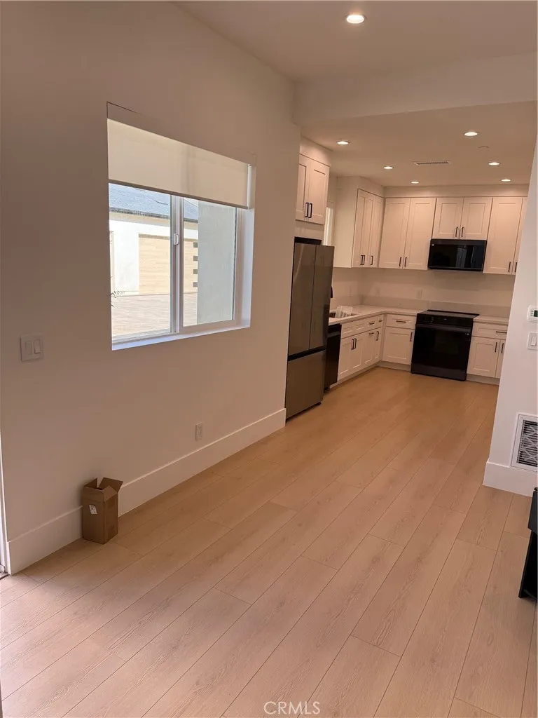 Additional image 37 of 8546 Vanalden, Northridge, CA 91324