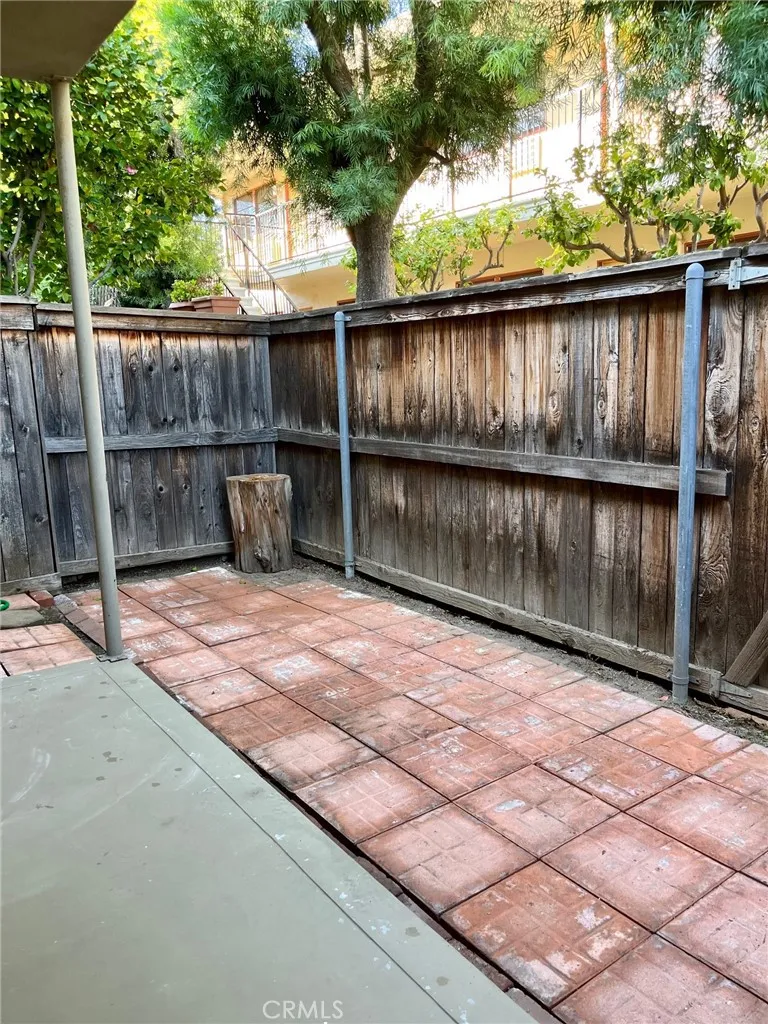 Additional image 65 of 504 S Euclid Avenue Unit 5, Pasadena, CA 91101