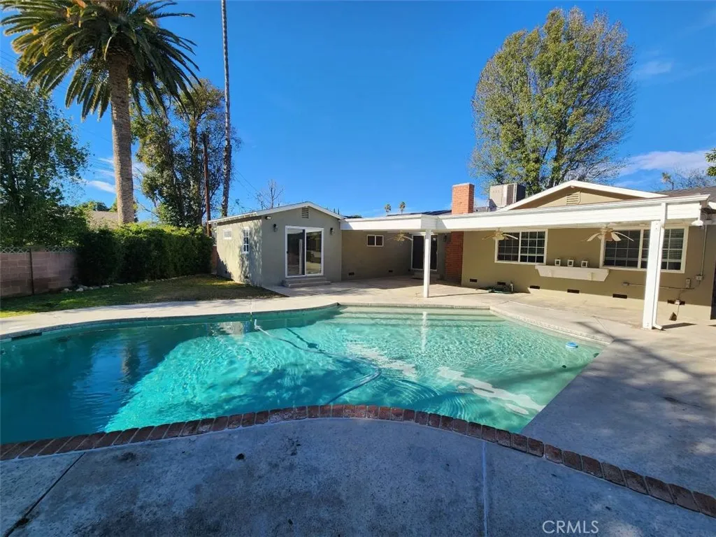 Additional image 39 of 22240 Burton, Canoga Park, CA 91304