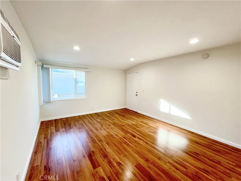 Additional image 5 of 2512 Canada Boulevard Unit 6, Glendale, CA 91208