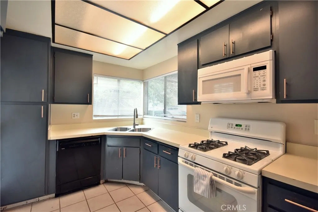 Additional image 19 of 35 Rockwood, Irvine, CA 92614