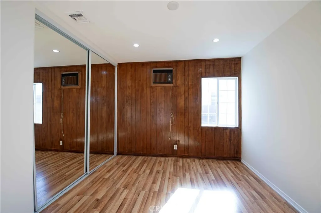 Additional image 75 of 6417 White Oak Ave, Reseda, CA 91335