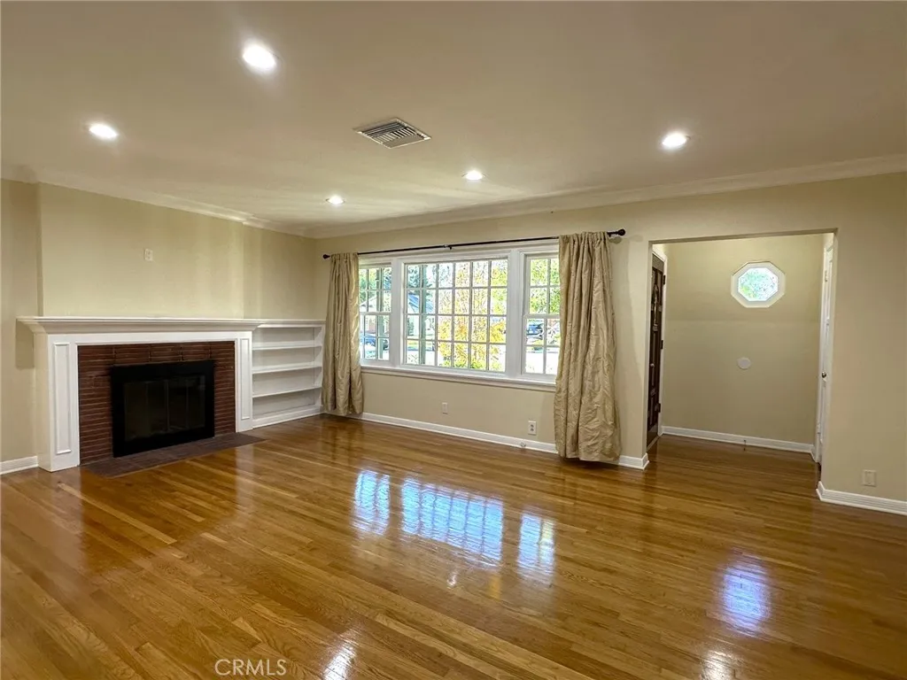 Additional image 4 of 2026 Pepper Dr, Altadena, CA 91001