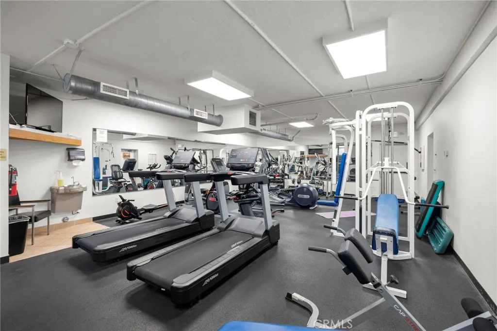 Property image for 8180 Manitoba, Playa Del Rey, CA 90293