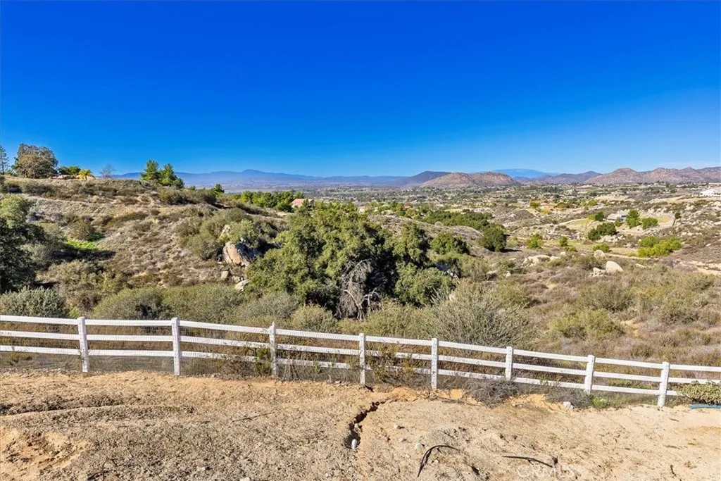 Additional image 75 of 39110 Loren Way, Temecula, CA 92592